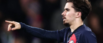 PSG vence Lens com vantagem numérica em jogo da Ligue 1